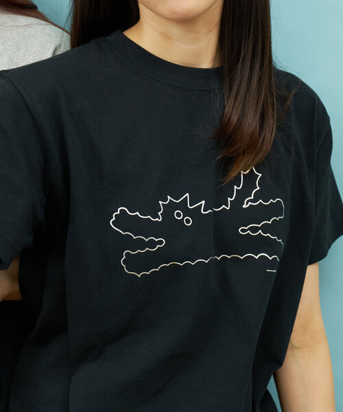 BIRTHDAY BAR(バースデイバー)の「umao×BIRTHDAY BAR ホイルプリントTシャツ(Tシャツ/カットソー・レディース・ブラック/グレー/ホワイト・0)」の7枚目の写真