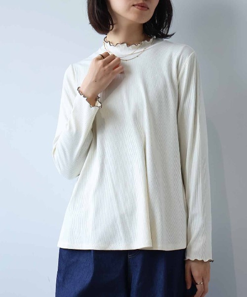 leswel（レスウェル）の「【L～5L 大きいサイズ】配色使いハイネックプルオーバー（Tシャツ/カットソー・レディース・クリーム/チャコールグレー/グリーン・LL/L/5L/3L/4L）」の3枚目の写真