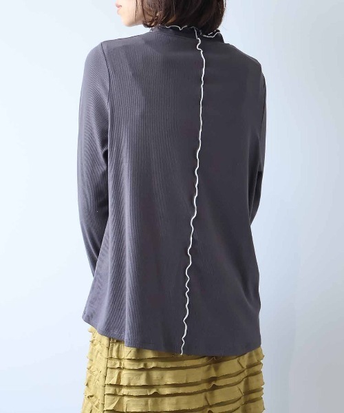 leswel（レスウェル）の「【L～5L 大きいサイズ】配色使いハイネックプルオーバー（Tシャツ/カットソー・レディース・クリーム/チャコールグレー/グリーン・LL/L/5L/3L/4L）」の7枚目の写真