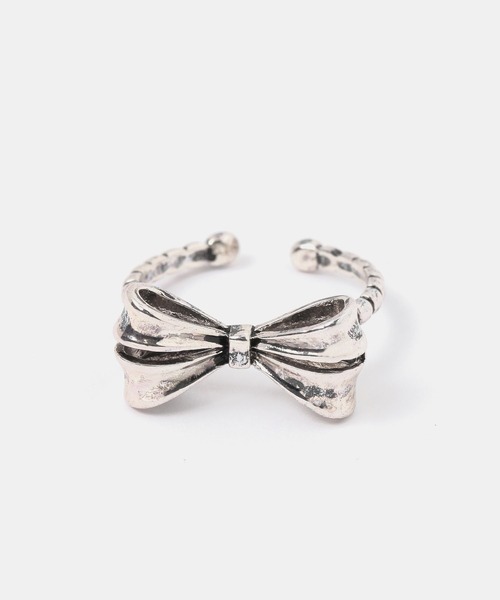 FOREVER 21(フォーエバー トゥエンティーワン)の「ミニリボンリング(リング・レディース・ブラック/シルバー・FREE)」の1枚目の写真