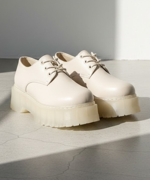 LOVEHUNTER（ラブハンター）の「ボリュームソール 3ホールローカットシューズ（ドレスシューズ・レディース・アイボリー/ブラック・S/M/L/LL）」の2枚目の写真