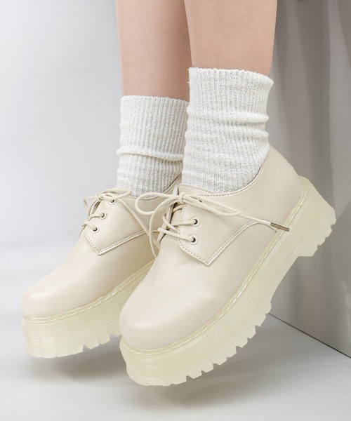 LOVEHUNTER（ラブハンター）の「ボリュームソール 3ホールローカットシューズ（ドレスシューズ・レディース・アイボリー/ブラック・S/M/L/LL）」の5枚目の写真