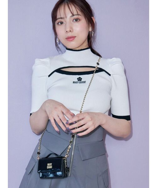 セール】【MARY QUANT】デイジーチャーム付きミニウォレット