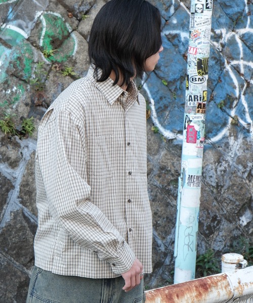 WEGO(ウィゴー)の「WEGO/ミニマムチェックショートロングスリーブシャツ(シャツ/ブラウス・メンズ・ベージュ系その他2/ブラウン系その他2/ブラック系その他2・LARGE/MEDIUM)」の13枚目の写真