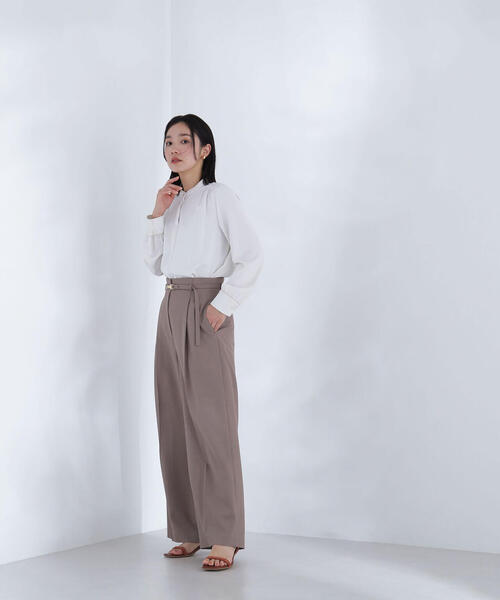 NATURAL BEAUTY BASIC（ナチュラルビューティーベーシック）の「◇バイカラートリミングブラウス（シャツ/ブラウス・レディース・ブルー系その他/ベージュ系その他/ホワイト系その他・MEDIUM/SMALL）」の4枚目の写真