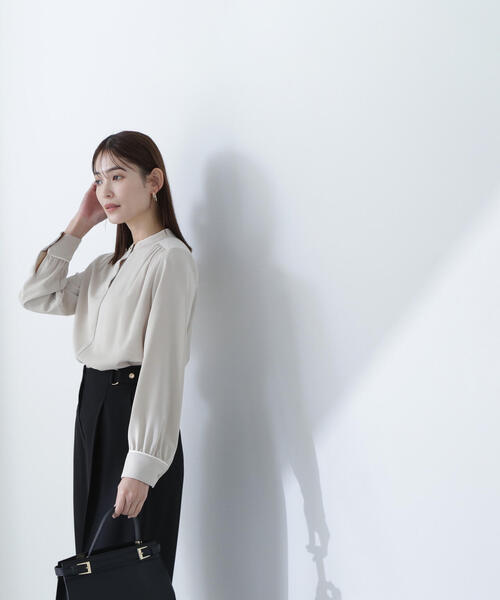 NATURAL BEAUTY BASIC（ナチュラルビューティーベーシック）の「◇バイカラートリミングブラウス（シャツ/ブラウス・レディース・ブルー系その他/ベージュ系その他/ホワイト系その他・MEDIUM/SMALL）」の13枚目の写真