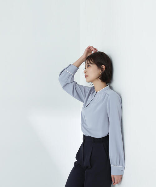 NATURAL BEAUTY BASIC（ナチュラルビューティーベーシック）の「◇バイカラートリミングブラウス（シャツ/ブラウス・レディース・ブルー系その他/ベージュ系その他/ホワイト系その他・MEDIUM/SMALL）」の20枚目の写真