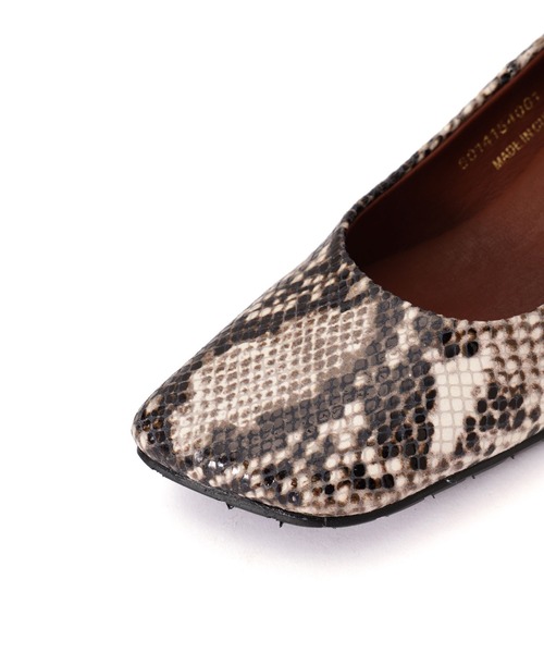 ROSE BUD（ローズバッド）の「(piu comoda)スクエアトゥパンプス（パンプス・レディース・シルバー/ベージュ/ブラック・37/36/38）」の5枚目の写真