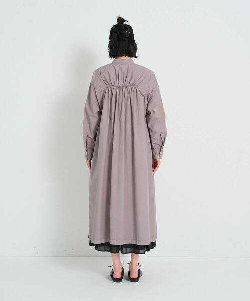 conges payes ADIEU TRISTESSE(コンジェ ペイエ アデュートリステス)の「ステッチワークシャツワンピ(ワンピース・レディース・チャコールグレー/グリーン・38)」の22枚目の写真