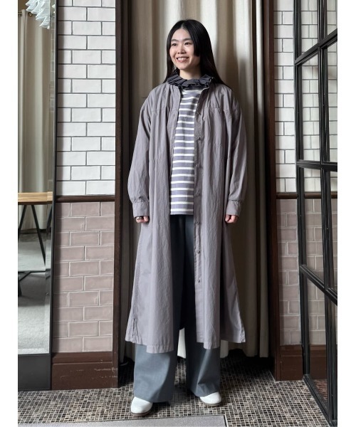 conges payes ADIEU TRISTESSE(コンジェ ペイエ アデュートリステス)の「ステッチワークシャツワンピ(ワンピース・レディース・チャコールグレー/グリーン・38)」の6枚目の写真