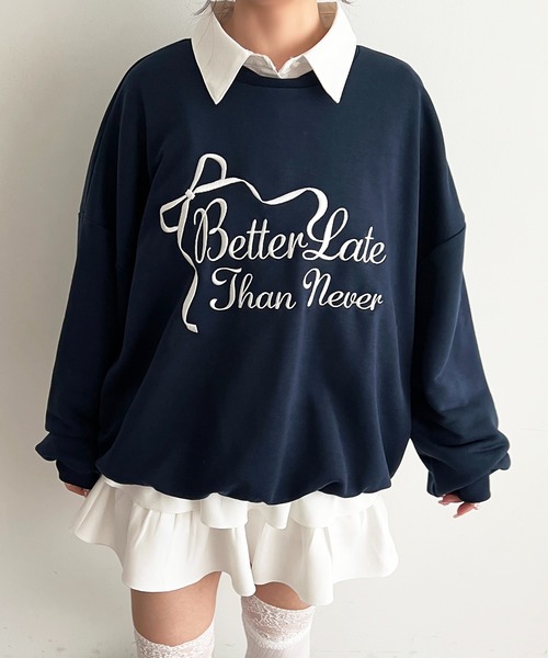 apres jour(アプレジュール)の「刺繍ロゴスウェット(スウェット・レディース・オートミール/ネイビー/ピンク・フリー/X-LARGE)」の13枚目の写真