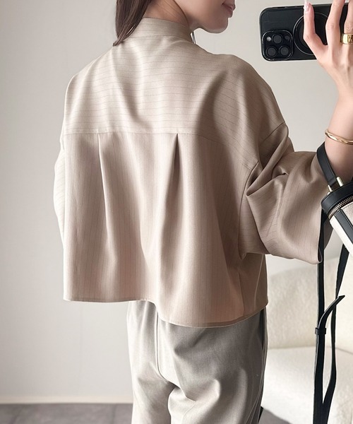 セール】大人の上品トップス。バンドカラーワイドスリーブショート丈