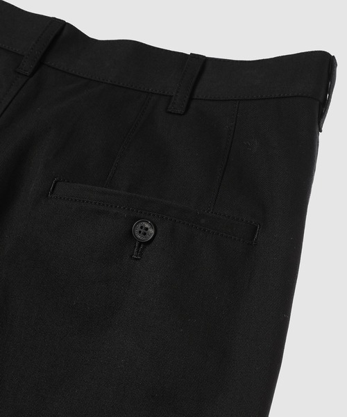 COMME des GARCONS HOMME（コム デ ギャルソン・オム）の「COTTON SERGE ONE TUCK PANTS（チノパンツ・メンズ・ブラック・S/M/XS/L）」の5枚目の写真