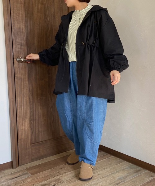 CRB(シーアールビー)の「カーブラインワイドパンツ(カーゴパンツ・レディース・ブラック/ブルー/グリーン/ベージュ/インディゴブルー/ダークグリーン/ダークベージュ・F)」の17枚目の写真
