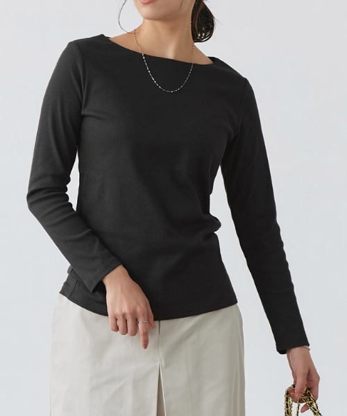 Pierrot(ピエロ)の「ネックが選べるテレコリブカットソー(Tシャツ/カットソー・レディース・ライトグレー/ブラック系その他/ブラウン/レッド/ベージュ系その他/レッド系その他/ライトグレー系/ネイビー系1/ベージュ系その他2/ホワイト系その他3/ライトグレー系2/ブラウン系その他3/レッド系その他3/ブラック系その他4/ベージュ系その他4/ブルー系3/ブラック/ライトベージュ/ホワイト×ブラック/ブラウン系/グレー系その他/その他/ブルー系その他2/ブラック系その他2/ブルー系その他4/ネイビー系3/ブラウン系その他4/レッド系その他4/ブルー系その他5/チャコールグレー/グレイッシュブルー/ネイビー系/ネイビー/ブルー系その他/ブルー系/グレー系その他2/その他1/ホワイト系その他2/ライトグレー系1/ブラウン系その他2/ネイビー系2/ベージュ系その他3/ブルー系2/ブラック系その他3/ライトグレー系3/ブルー系1/グレー系その他3/その他2/グレー系その他4/その他3/その他30/その他32/その他29/その他31/その他33/グレー系2/グレー系3/グレー系/グレー系1/ピンク系/ピンク系1/ピンク系2/ピンク系3/オフホワイト/ピンク系4/ホワイト系その他/ホワイト系その他4/グレー系4/レッド系その他5/レッド系その他6/レッド系その他7/グレー系その他6/ヘザーチャコール/チャコール/グレー系その他5/グレー系その他7/チェリーレッド/クリアレッド・M/L/LL/3L)」の9枚目の写真