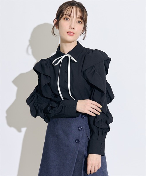 SWINGLE(スウィングル)の「ショルダーフリルナローリボンシャツブラウス(シャツ/ブラウス・レディース・ブラック/ブラック系その他5/オフホワイト/ラベンダー・FREE)」の12枚目の写真