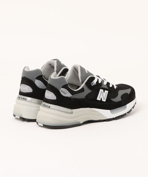 NEW BALANCE(ニューバランス)の「【New Balance】U992(スニーカー・レディース・ブラック・23cm/23.5cm/24cm/24.5cm/25cm)」の2枚目の写真