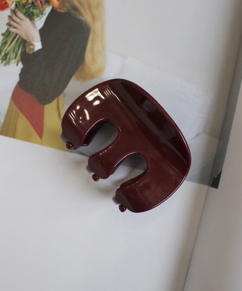 SANSeLF（サンセルフ）の「【SANSeLF】ニュアンスシャーククリップ sana25s017（バレッタ/ヘアクリップ・レディース・レッド/グリーン/ブラウン/ブラック/ブルー・FREE）」の8枚目の写真