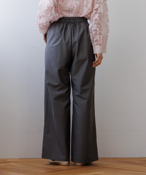 flower(フラワー)の「リラックスタックパンツ(その他パンツ・レディース・ベージュ/グレー・FREE)」の9枚目の写真