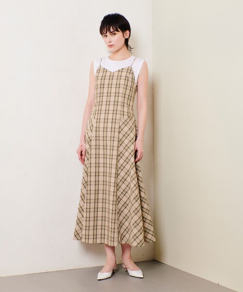 allureville（アルアバイル）の「チェックバックコンシャスキャミワンピース（ワンピース・レディース・ベージュ・2）」の12枚目の写真