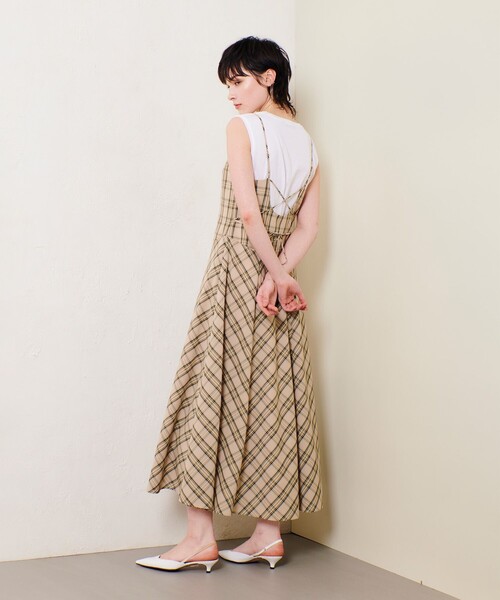 allureville（アルアバイル）の「チェックバックコンシャスキャミワンピース（ワンピース・レディース・ベージュ・2）」の3枚目の写真