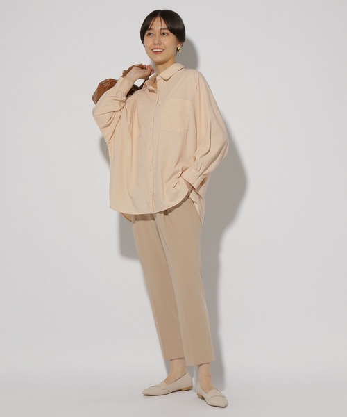 Elura（エルーラ）の「アイロンいらずドルマンシャツ/321615（シャツ/ブラウス・レディース・ネイビー/ベージュ/ブルー・MEDIUM/LARGE）」の16枚目の写真