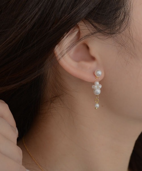 TONE SELECT GOODS(トーンセレクトグッズ)の「【resonance】パール×ゴールド ニュアンスデザイン ピアス(ピアス(両耳用)・レディース・ゴールド系5/ゴールド系4/ゴールド系3/ゴールド系2/ゴールド系1・FREE)」の17枚目の写真
