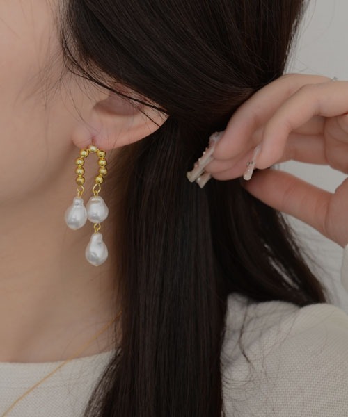 TONE SELECT GOODS(トーンセレクトグッズ)の「【resonance】パール×ゴールド ニュアンスデザイン ピアス(ピアス(両耳用)・レディース・ゴールド系5/ゴールド系4/ゴールド系3/ゴールド系2/ゴールド系1・FREE)」の21枚目の写真