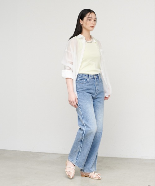 LARUTA（ラルータ）の「【LARUTA】［WEB限定］シアーロゴ刺繍レギュラーシャツ（シャツ/ブラウス・レディース・ブラウン/サックスブルー/オフホワイト/スミクロ・FREE）」の12枚目の写真