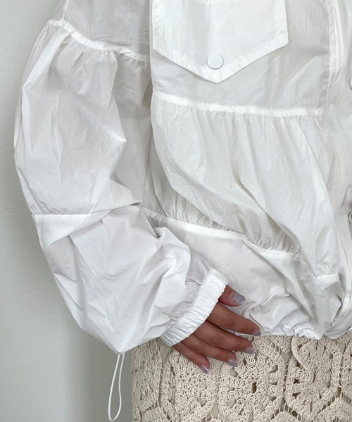 CRB（シーアールビー）の「スタンド切替シアーブルゾン（ブルゾン・レディース・オフホワイト/ラベンダー/ライトグリーン/ピンク・F）」の9枚目の写真