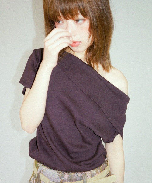 tシャツ TURNED SHOULDER ASYM TEE / アシンメトリーティーシャツ レディース igi tシャツ TURNED SHOULDER ASYM TEE / アシンメトリーティー