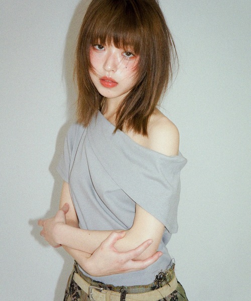 tシャツ TURNED SHOULDER ASYM TEE / アシンメトリーティーシャツ レディース igi tシャツ TURNED SHOULDER ASYM TEE / アシンメトリーティー