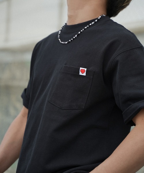 #Re:room（リルーム）の「ハートアイコンポケットビッグTシャツ（Tシャツ/カットソー・メンズ・ホワイト/ブラック・M-L/S-M）」の2枚目の写真