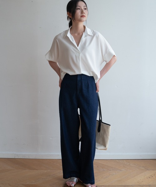 maison de LATIR(メゾンドラティール)の「夏服にピッタリ!Vネックスキッパーフレンチスリーブシャツ(シャツ/ブラウス・レディース・ホワイト・L/M/XL)」の14枚目の写真