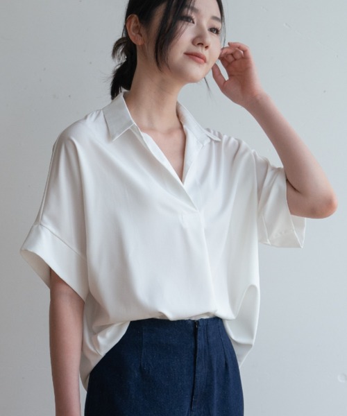 maison de LATIR(メゾンドラティール)の「夏服にピッタリ!Vネックスキッパーフレンチスリーブシャツ(シャツ/ブラウス・レディース・ホワイト・L/M/XL)」の5枚目の写真