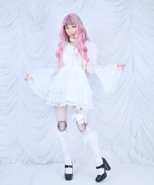 AVENCHUMU（アバンチュウム）の「Frill choker sheer tiered illustration onepiece（ワンピース・レディース・ホワイト/ブラック/ピンク・FREE）」の7枚目の写真