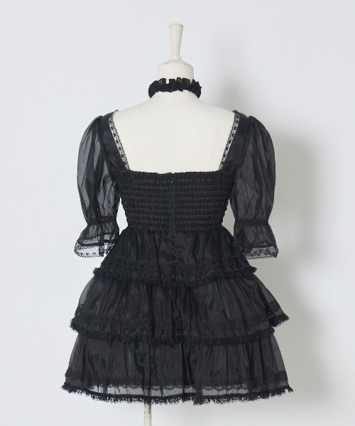 AVENCHUMU（アバンチュウム）の「Frill choker sheer tiered illustration onepiece（ワンピース・レディース・ホワイト/ブラック/ピンク・FREE）」の12枚目の写真