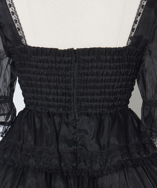 AVENCHUMU（アバンチュウム）の「Frill choker sheer tiered illustration onepiece（ワンピース・レディース・ホワイト/ブラック/ピンク・FREE）」の16枚目の写真