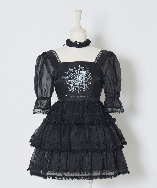 AVENCHUMU（アバンチュウム）の「Frill choker sheer tiered illustration onepiece（ワンピース・レディース・ホワイト/ブラック/ピンク・FREE）」の19枚目の写真