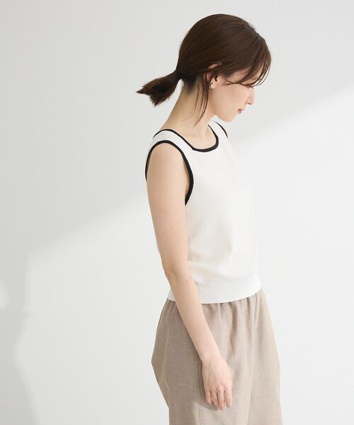 Green　Parks（グリーンパークス）の「・ELENCARE DUE バイカラーニットタンク（タンクトップ・レディース・カーキ/ブラック/オフホワイト/ダークベージュ・FREE）」の9枚目の写真