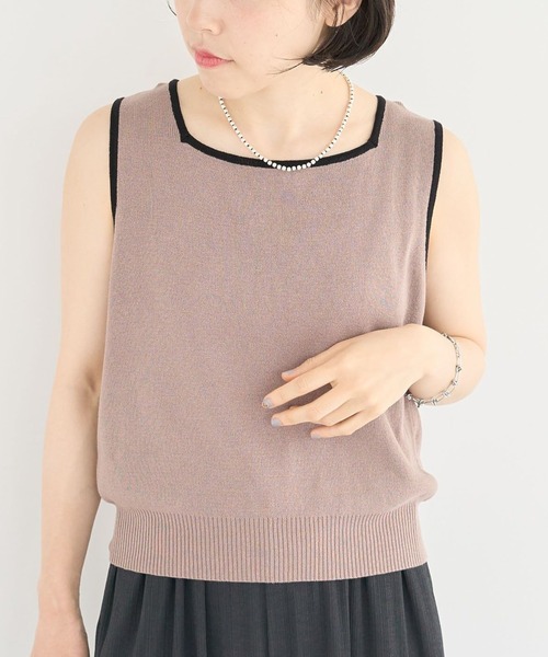 Green　Parks（グリーンパークス）の「・ELENCARE DUE バイカラーニットタンク（タンクトップ・レディース・カーキ/ブラック/オフホワイト/ダークベージュ・FREE）」の3枚目の写真