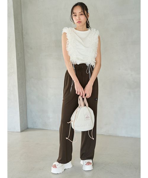 SNIDEL(スナイデル)の「Sustainableノースリカットソー(Tシャツ/カットソー・レディース・ピンクベージュ/ネイビー/ホワイト・F)」の13枚目の写真
