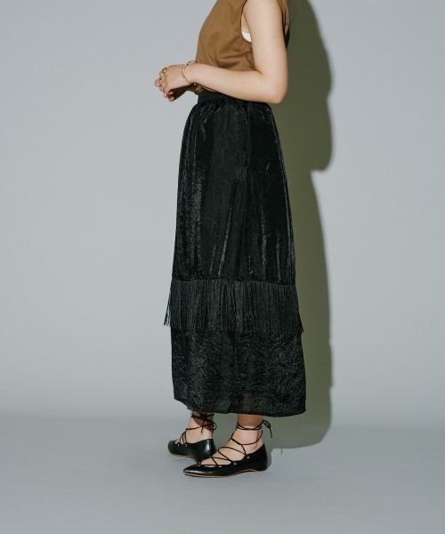 terrace(テラス)の「フリンジオーガンジースカート(スカート・レディース・レッド/ブラック/グレイッシュベージュ・MEDIUM)」の22枚目の写真
