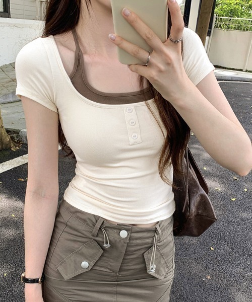 lilful（リルフル）の「ホルターネック フェイクレイヤード ヘンリーネックトップス（Tシャツ/カットソー・レディース・ブラウン/アイボリー/ブラック・M/L）」の4枚目の写真