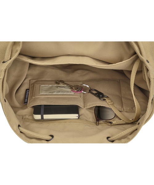 MOLESKINE（モレスキン）の「レジェンダリー トラベル バックパック ハバナブラウン ミディアム（バックパック/リュック・メンズ・ブラウン系その他2・ONE SIZE）」の4枚目の写真