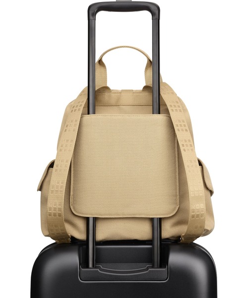 MOLESKINE（モレスキン）の「レジェンダリー トラベル バックパック ハバナブラウン ミディアム（バックパック/リュック・メンズ・ブラウン系その他2・ONE SIZE）」の6枚目の写真