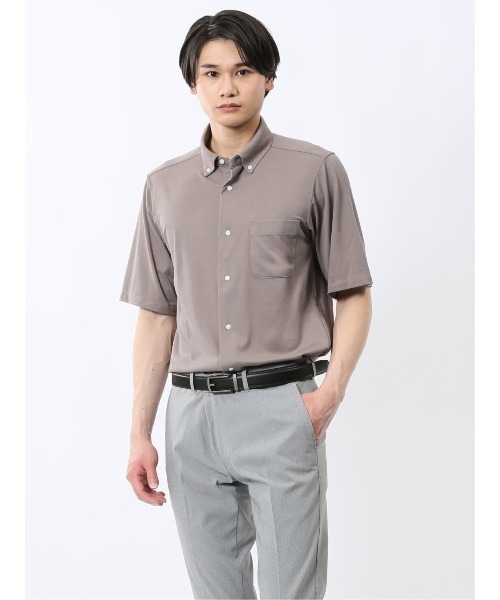 TAKA-Q(タカキュー)の「シャツ メンズ 半袖 ストレッチ 接触冷感 ボタンダウン (シャツ/ブラウス・メンズ・ベージュ/グレー/ブラック・MEDIUM/LARGE/X-LARGE)」の1枚目の写真