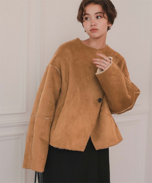 titivate(ティティベイト)の「フェイクムートンノーカラージャケット(ノーカラージャケット・レディース・ダークブラウン/ブラウン/ライトベージュ・L/M)」の15枚目の写真