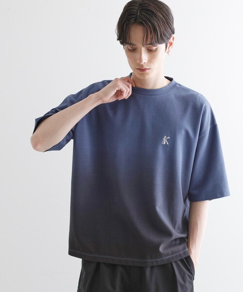 tk.TAKEO KIKUCHI(ティーケータケオキクチ)の「グラデーションダイ5分袖カットソー(Tシャツ/カットソー・メンズ・チャコールグレー/ライトグレー/ネイビー・02/03)」の13枚目の写真