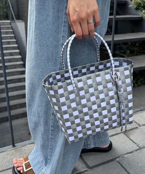 セール】【Aguni】チャーム付きメルカドBAG（トートバッグ